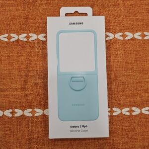 Samsung Galaxy Z Flip 6 Silicone Ring Case Mint NWT